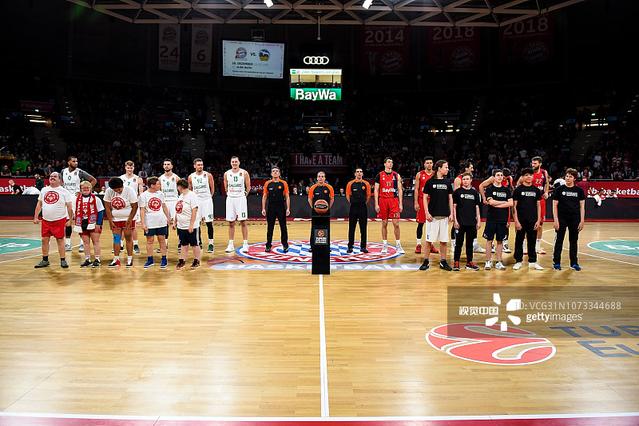 萨默尔：拜仁是德国足球的标杆，每名球员都全力为球队付出（萨默尔：拜仁堪称德国足球标杆，全员为球队倾尽全力）