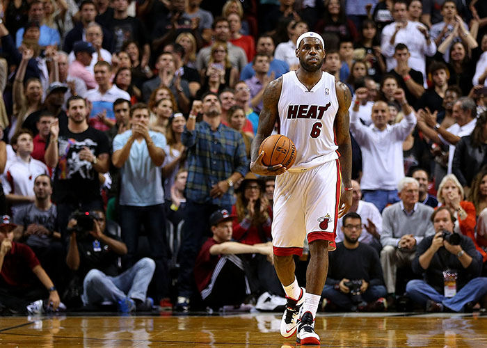 斯帕莱蒂：踢无锋不是想刺激前锋，是因为我确信那是正确体系（斯帕莱蒂：无锋阵并非为激励前锋，我坚信那才是正确的体系）